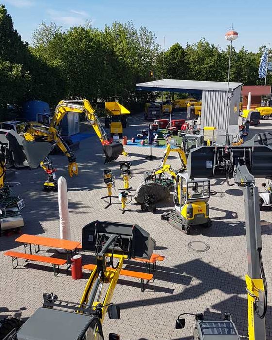 Bild vom Maschinenpark Firma Landesberger Garching bei München